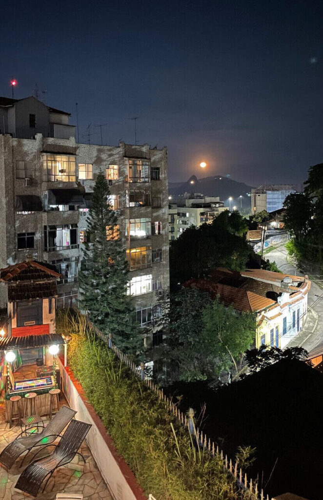 A view of the moon in Santa Teresa, Rio de Janeiro